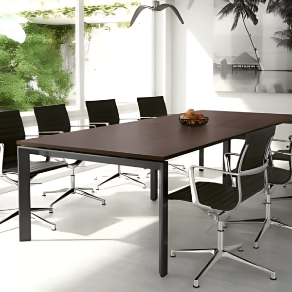 Table de réunion en bois et structure métallique triangulaire